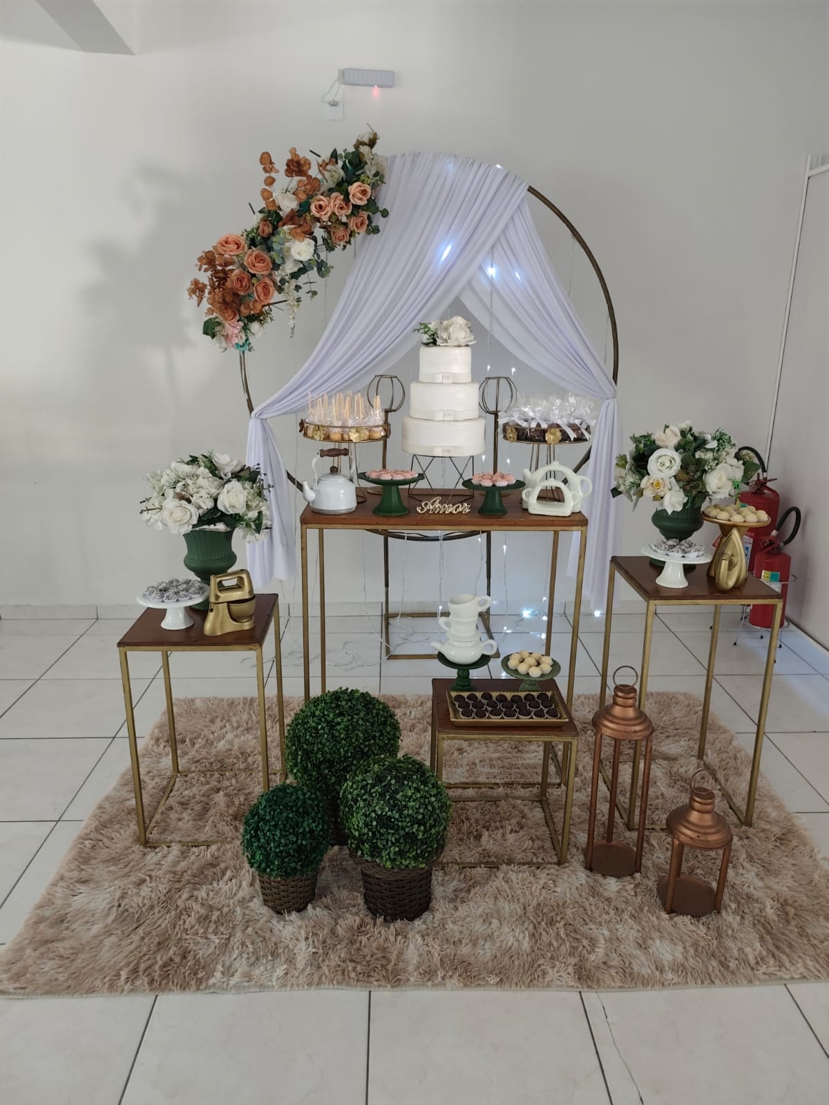 Mesa decorada para evento no Espaço Sabará